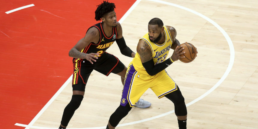 Hawks will not ban fan ejected from last night's game vs. Lakers