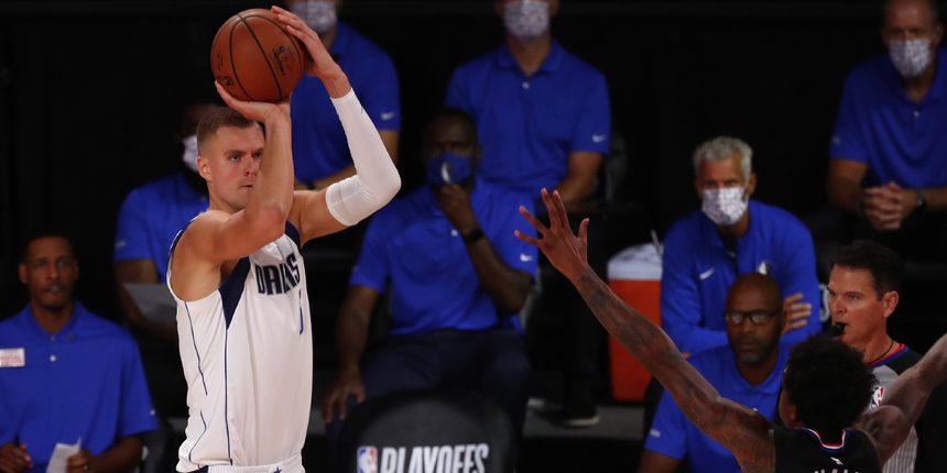 Porzingis undergoes surgery on meniscus